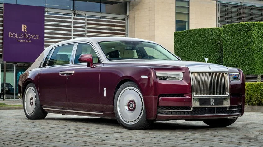 New Rolls-Royce Phantom Hummingbird 2026 - pictures