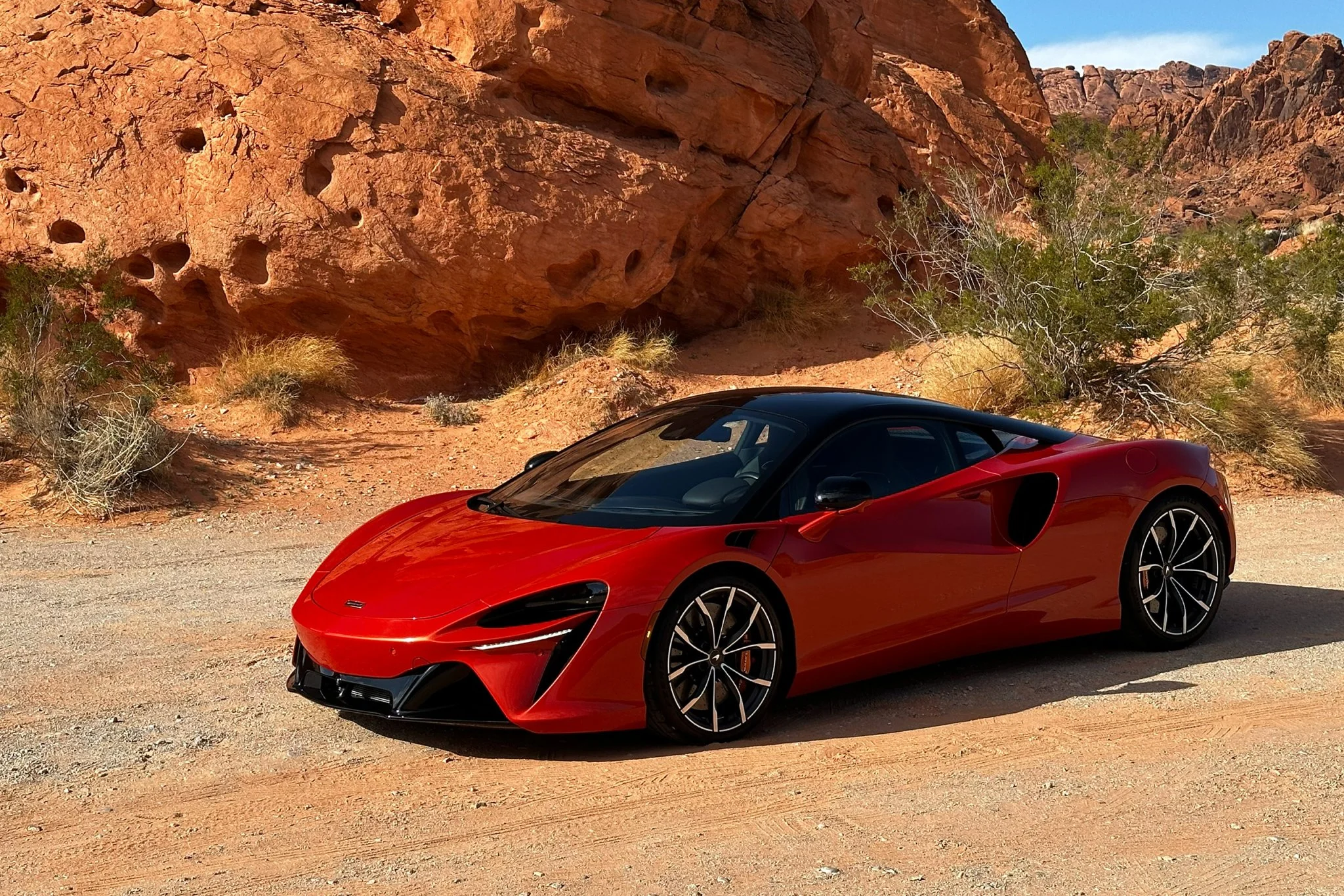 McLaren Artura Faces Potential Retirement as New SUV Plans Emerge