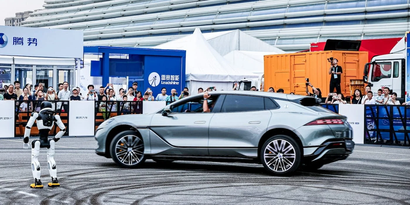 BYD Prepares to Unveil Its First Solid-State Battery Electric Vehicle by 2027