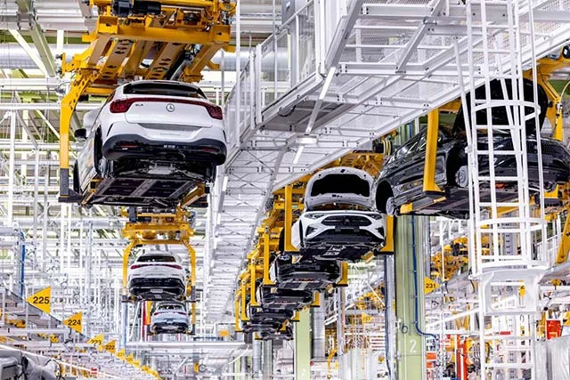 Production of New Mercedes-Benz GLA Begins, Paving the Way for Electric Vehicle Advancements