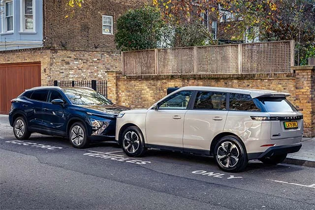 Record Electric Vehicle Sales in UK Highlight Growing Market Demand