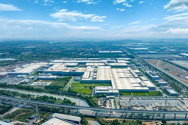 BMW Kicks Off Production of Gen6 Batteries in China for Upcoming EV Models